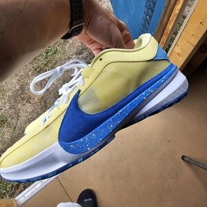 Nike Zoom Freak 5 Ep 'Through My Eyes' US M 12
